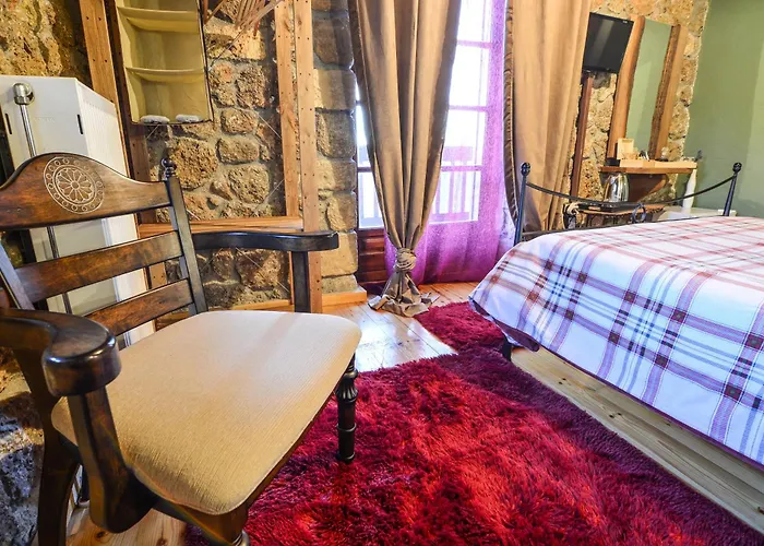 Petrino Kato Sinikia Trikalon