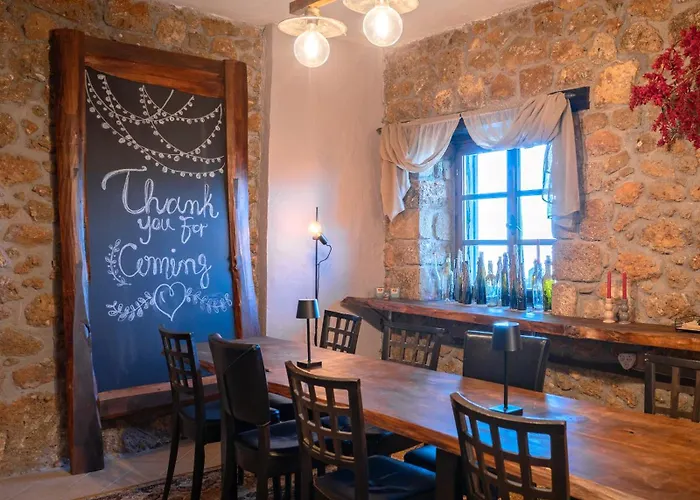 Гостевой дом Petrino Stone Mountain Retreat 3*