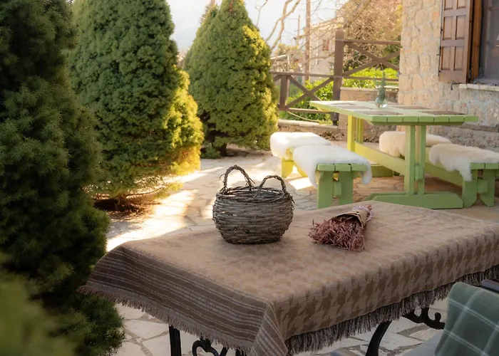 Petrino Stone Mountain Retreat Πανσιόν